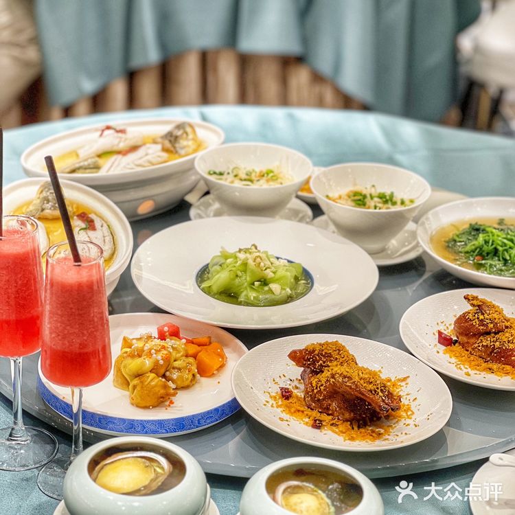 精致粤菜 半岛名轩白云金控新店