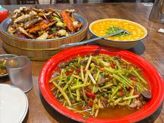 -佬缸炮江湖川菜(玉林店)