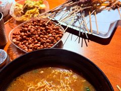 煮方便面-京狮炙燥·精酿烧烤(首经贸店)