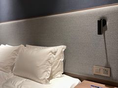 -珠海拱北口岸智选假日酒店