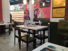 -签签飞串串火锅