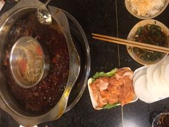 -邓莽子老火锅(中兴路总店)