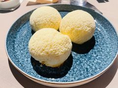 酥皮叉烧包-荣轩(新荣记环球金融中心店)