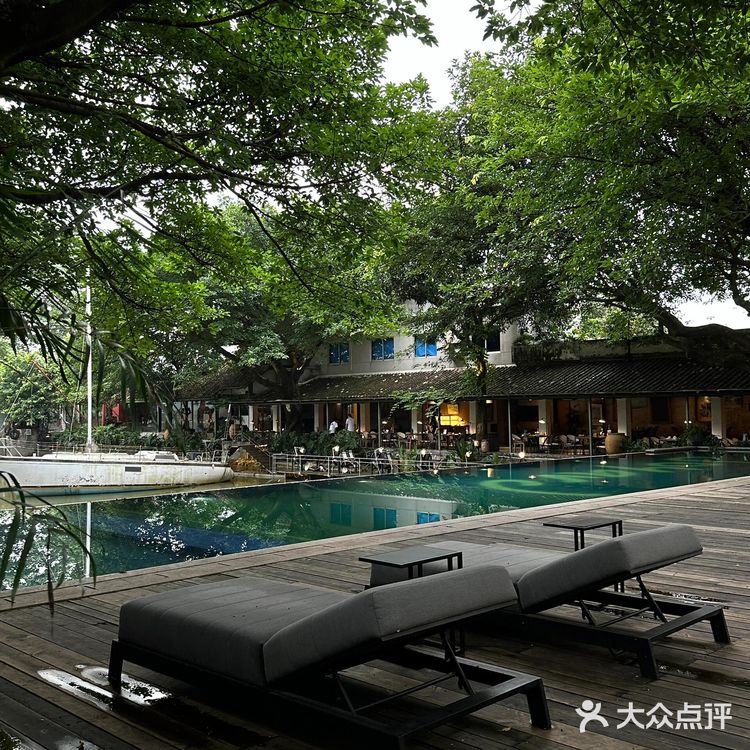 在广州，藏着一家超有氛围感的宝藏店铺——喜洲