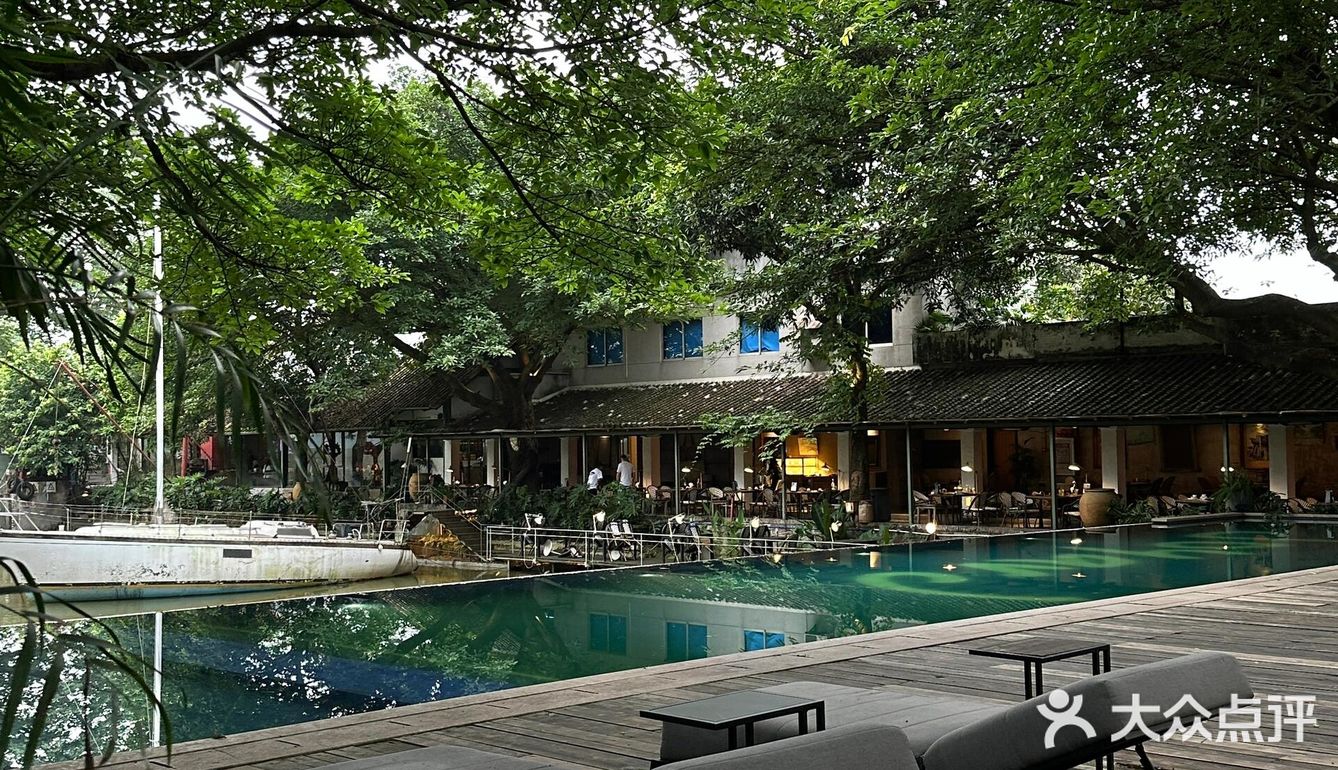 在广州，藏着一家超有氛围感的宝藏店铺——喜洲