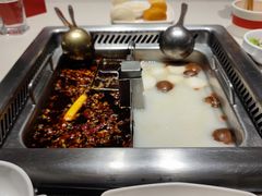-海底捞火锅鲜切牛肉主题店(长寿路店)