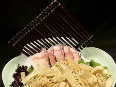 -红鼎豆捞·非遗鲍皇汤火锅(宝丰路店)