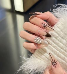 -LILY NAILS美甲美睫