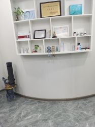 -苗方清颜专业祛痘·皮肤管理
