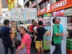 -六合夜市