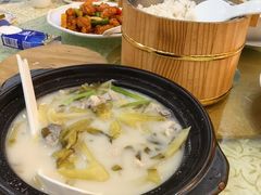 -鹏城人家海鲜酒家·23年老字号(较场尾店)