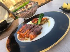 西冷牛排-Kathleen's Waitan 凯圣琳江景西餐厅(外滩店)