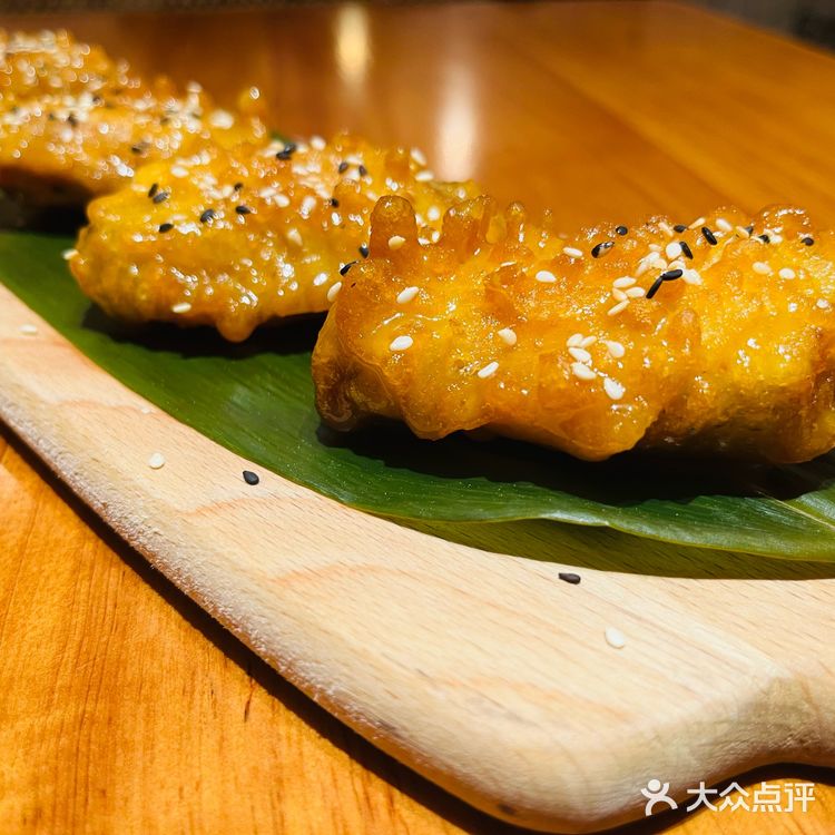 清新简约餐厅探店记:Burger bar