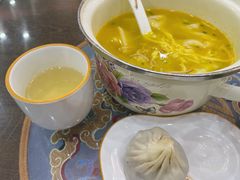 -笑来喜馄饨小笼工坊(通扬路店)