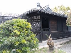 -张闻天故居