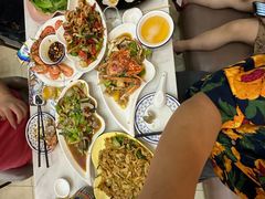 -覃记海鲜美食餐厅