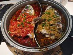 -阿瓦山寨·湘菜现炒·剁椒鱼头王(咸阳总店)
