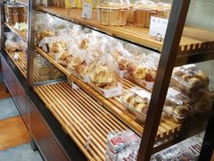 面包甜点陈列柜-苹果花园(龙漕路店)