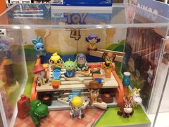 -泡泡玛特POPMART(蓝色港湾店)