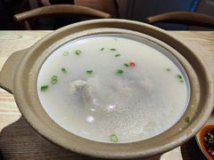 -叁煨蹄花·下饭盐帮菜(人民广场店)