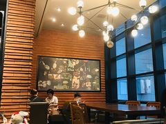 -星巴克(上海虹桥新天地二店)