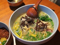 过桥米线-SHAN山(前滩太古里店)