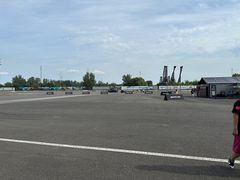 -天津波士信达奔驰4S店(卫津南路店)