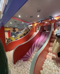 -Qmiss家庭娱乐中心(恒隆广场店)