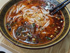 -肇兴特色牛肉粉