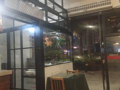 -广东仔港式茶餐厅(银泰店)