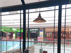 靠窗位-前海沿·青岛菜(李沧万达店)