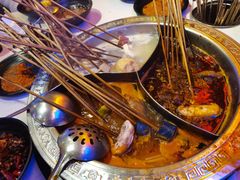 -钢管厂五区小郡肝串串香火锅(人民广场店)