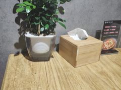 -极有家小鱼小鸡石锅煲(佳兆业店)