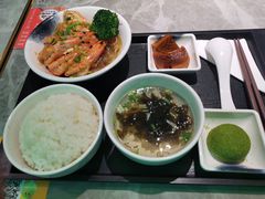 -璞臻汽锅餐厅(南京东路店)