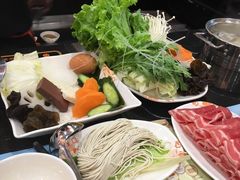 -呷哺呷哺(哈尔滨红博购物广场店)