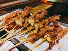 -威记烧嘢·南宁烧烤·超级生牛(绿地店)