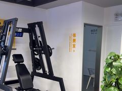 -超鹿运动(达信大厦店)