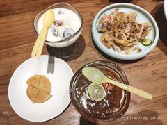 -茶花妹子云南餐厅(传媒大学店)