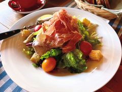 凯撒沙拉-Paulaner·德国帕拉娜自酿啤酒餐厅(海上世界店)