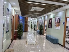 -茂菊口腔连锁(浦东南路店)