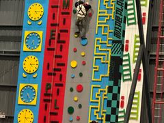 -极限PLAY运动娱乐新世界·团建派对潮玩休闲馆·室内蹦极高空游乐园