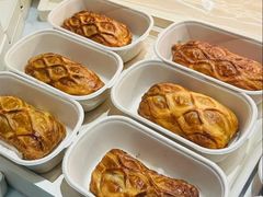 -HOT CRUSH趁热集合·现烤面包(上海环球港店)