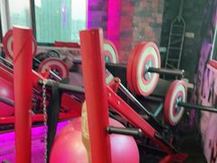 器械区-Nirvana Fitness健身工作室