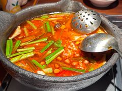 -夺欢喜贵州酸汤牛肉火锅(静安寺店)