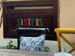 -SISTERS BAR RESTAURANT川意酒馆(嘉善老市H楼店)
