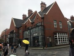 -钟书阁(松江泰晤士小镇店)