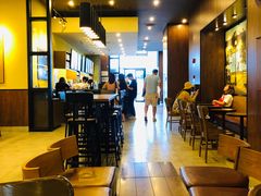 大堂-星巴克臻选(成都环球乐天店)