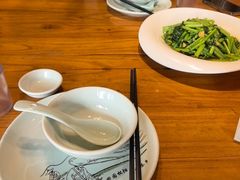 -头上红煨盐鸡乡村食府