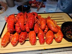 -肥肥虾庄·金牌油焖大虾(沙湖店)