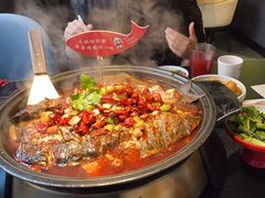 -辣尚瘾·烤鱼·新川菜(牡丹园直营店)